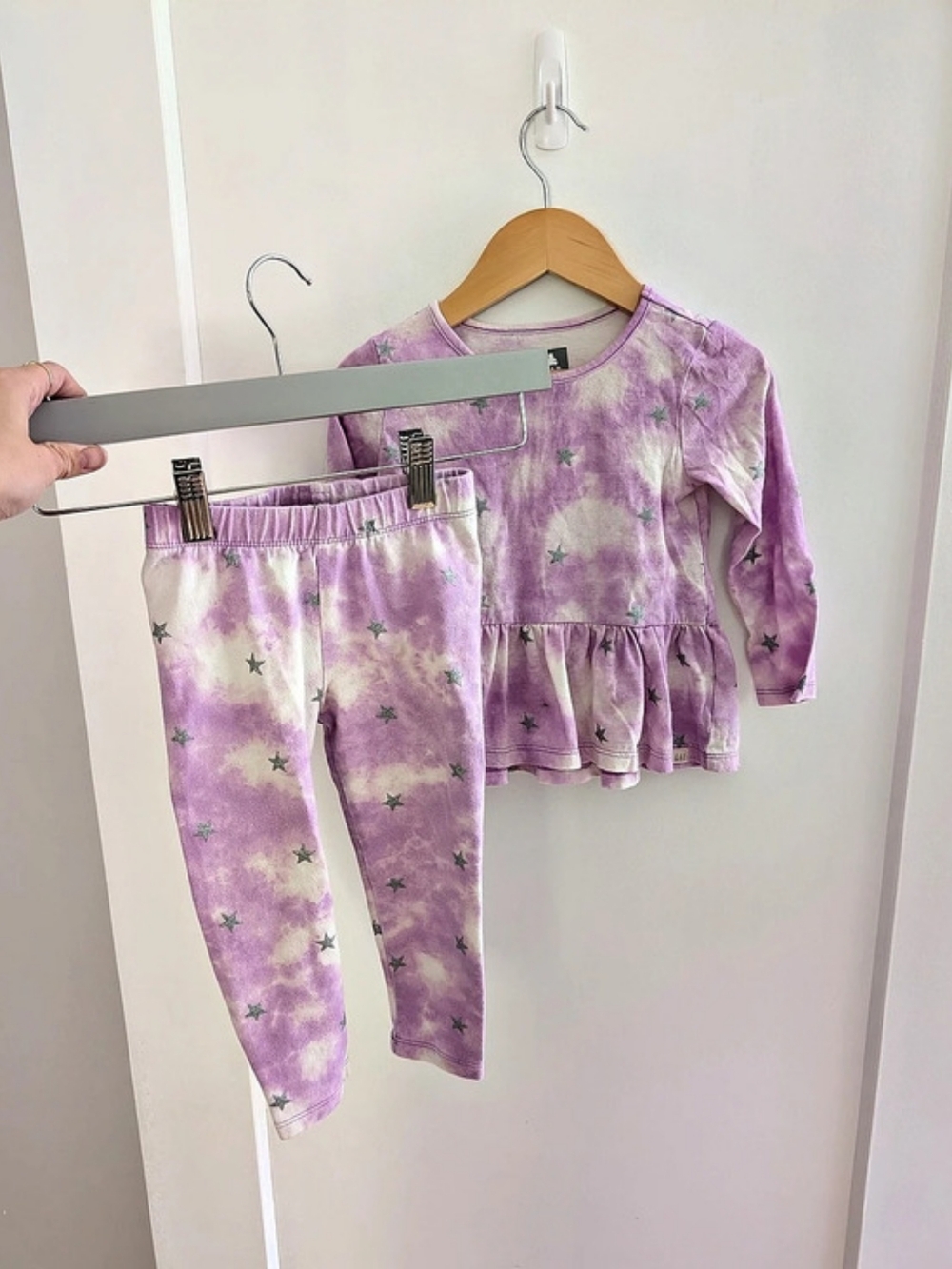 2/$20 💚 Gap Purple Tie-Dye & Glitter Star Matching Set 2T